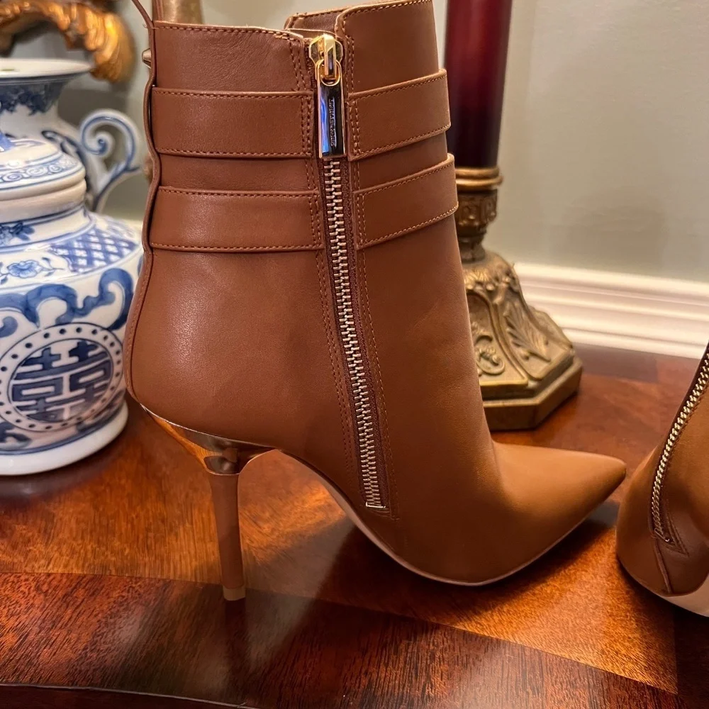 EUC Michael Kors Amal Luggage Brown Leather Stiletto Ankle Bootie Boots Size 7.5 - Picture 8 of 9